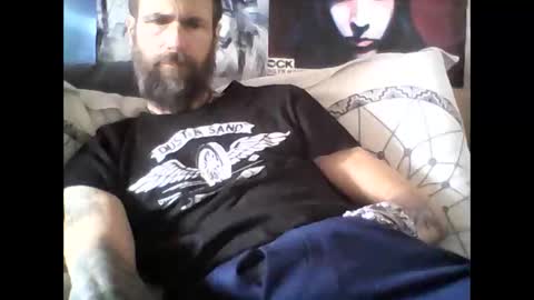 Snapshot of oedipe666 chatting on 03-03-25, 01:42 oedipe666cam online show from 03-03-25, 01:42
