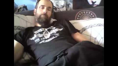 Snapshot of oedipe666 chatting on 03-06-25, 01:46 oedipe666cam online show from 03-06-25, 01:46