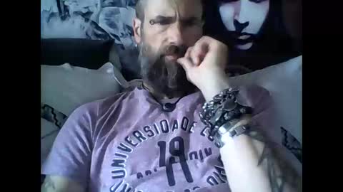 Snapshot of oedipe666 chatting on 09-09-25, 12:59 oedipe666cam online show from 09-09-25, 12:59