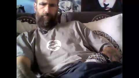 Snapshot of oedipe666 chatting on 09-12-25, 01:22 oedipe666cam online show from 09-12-25, 01:22