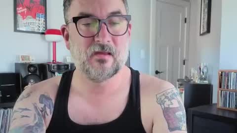 Office Dad online show from 09-21-25, 07:04