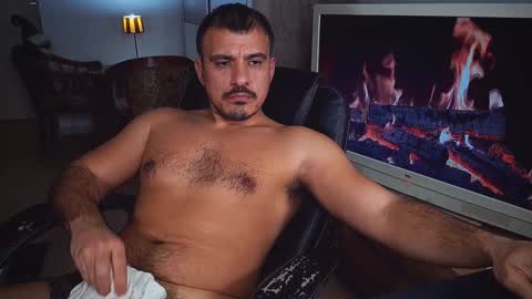 officeman7 online show from 12-20-24, 09:06