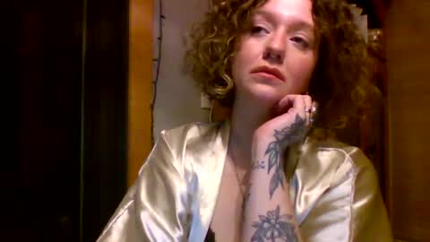 Luna online show from 01-14-25, 06:13