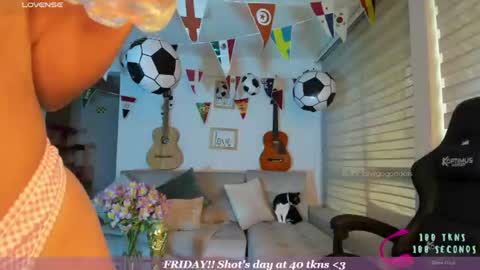    Help me reach 50 thumbs up online show from 07-03-26, 08:48