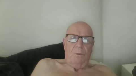 Snapshot of oggi95 chatting on 04-20-26, 08:28 oggi95 online show from 04-20-26, 08:28