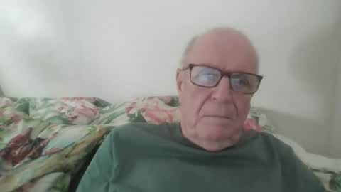 Snapshot of oggi95 chatting on 05-18-26, 03:07 oggi95 online show from 05-18-26, 03:07