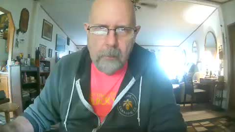 Snapshot of ogusmaximus chatting on 10-12-25, 02:49 Formerly Justlust online show from 10-12-25, 02:49