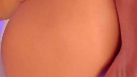 Snapshot of oh_hollyy chatting on 12-22-24, 07:44 Holly online show from 12-22-24, 07:44