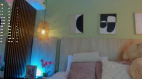 Holly online show from 05-11-26, 11:16