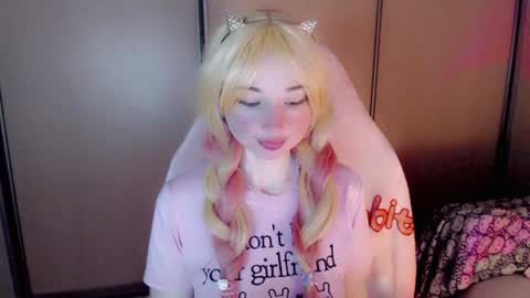 Milly online show from 06-15-26, 03:31