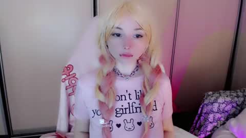 Milly online show from 06-20-26, 05:54