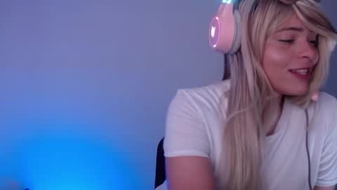 Snapshot of oh_xxxlt4 chatting on 01-09-25, 11:02 Oh xxxLt4 online show from 01-09-25, 11:02