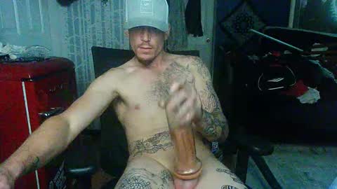 who dares  toss me some  tips lets have fun online show from 10-15-25, 11:38