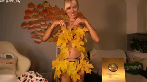 Kelly online show from 10-31-25, 11:17