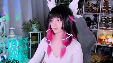 Clementine  Clem  online show from 06-29-26, 11:54