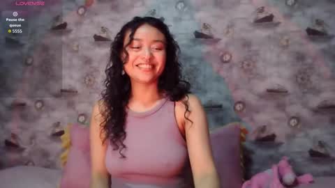 Snapshot of ohdaisy1 chatting on 10-31-25, 12:00 Nina online show from 10-31-25, 12:00