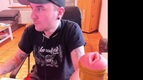 Chris online show from 05-11-26, 06:19