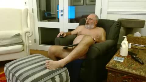 Snapshot of ohjonny55 chatting on 04-23-26, 02:19 Ohjonny online show from 04-23-26, 02:19