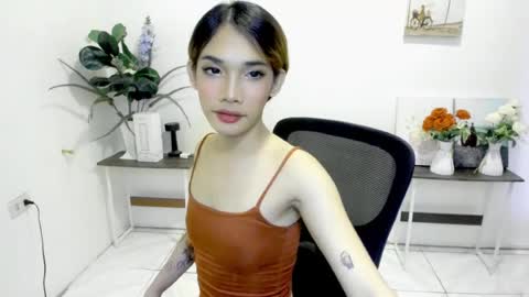 ohmy_lianxx online show from 06-21-26, 03:58