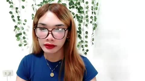 ohmyalessandraxcx online show from 11-20-25, 02:17