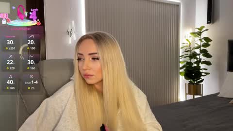 Emma online show from 11-25-25, 01:16