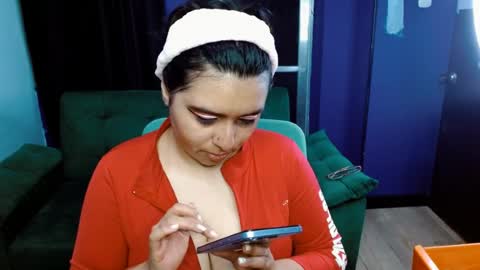 Snapshot of ohmysqueak chatting on 04-17-26, 11:02 ohmysqueak online show from 04-17-26, 11:02