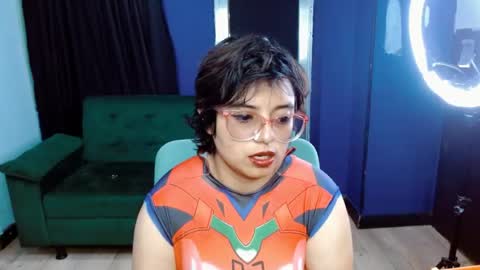 Snapshot of ohmysqueak chatting on 04-19-26, 11:09 ohmysqueak online show from 04-19-26, 11:09