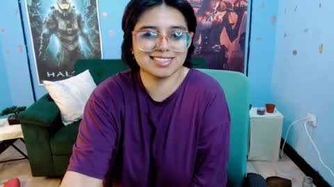 Snapshot of ohmysqueak chatting on 05-14-26, 11:00 ohmysqueak online show from 05-14-26, 11:00