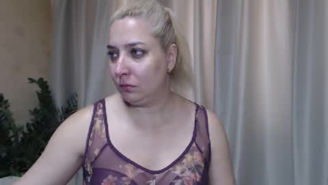 Iren online show from 09-20-25, 06:03