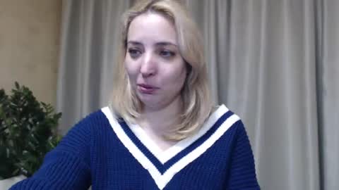 Mari online show from 02-10-26, 01:59