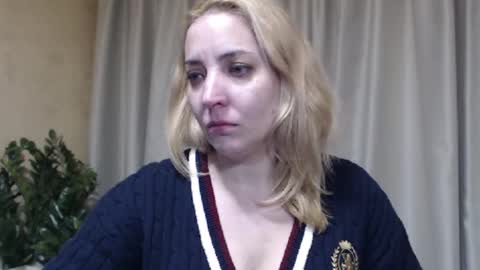 Mari online show from 03-01-26, 01:02