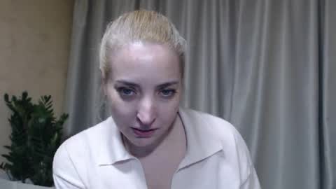 Mari online show from 05-06-26, 04:12
