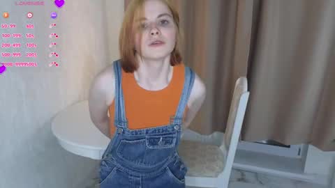 Snapshot of ohyumiyes chatting on 12-24-24, 06:17 Yumi online show from 12-24-24, 06:17