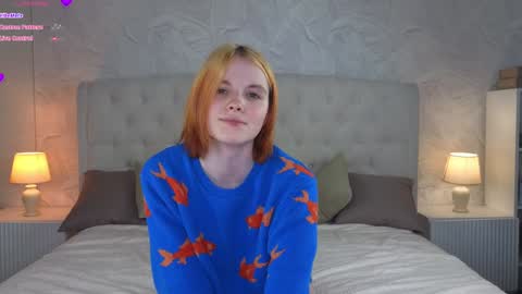 Snapshot of ohyumiyes chatting on 01-12-25, 06:49 Yumi online show from 01-12-25, 06:49