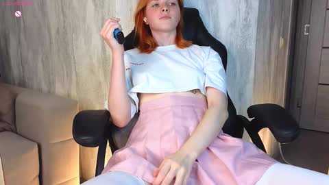 Snapshot of ohyumiyes chatting on 09-11-25, 09:37 Yumi online show from 09-11-25, 09:37