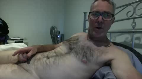 oiledcouple1 online show from 09-18-25, 09:55