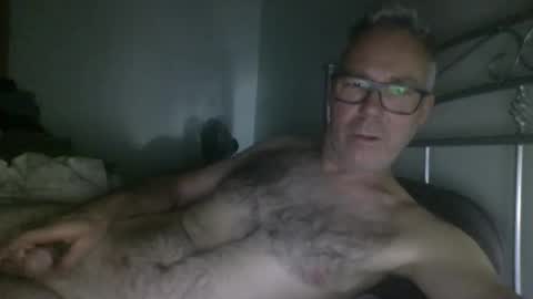 oiledcouple1 online show from 09-26-25, 02:43