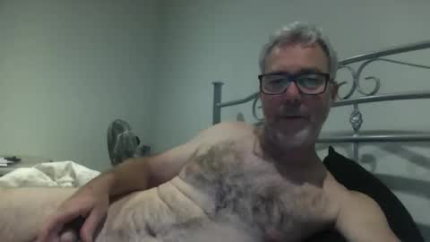 oiledcouple1 online show from 10-10-25, 09:30