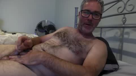 oiledcouple1 online show from 10-21-25, 07:20