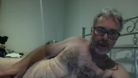 oiledcouple1 online show from 10-27-25, 09:46