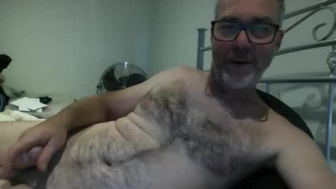 Snapshot of oiledcouple1 chatting on 11-17-25, 09:04 oiledcouple1 online show from 11-17-25, 09:04