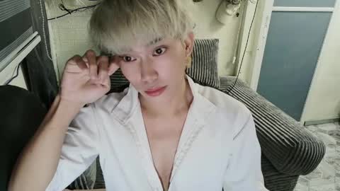 Snapshot of oishii_ii chatting on 05-09-26, 06:57 oishii online show from 05-09-26, 06:57