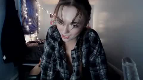 Alley asian bratty online show from 09-19-25, 11:05