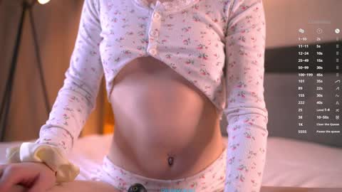 Henrietta or Rita online show from 01-18-26, 05:06