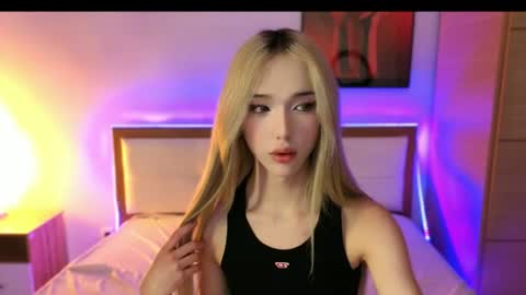 Snapshot of okerriella chatting on 07-26-26, 02:46 Ami online show from 07-26-26, 02:46