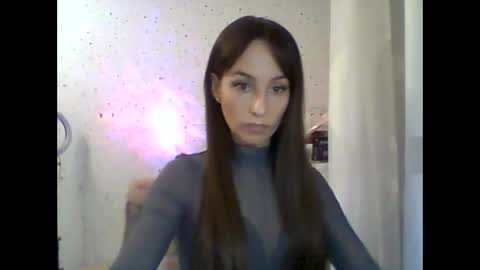 Snapshot of okta_via chatting on 02-19-25, 06:32 okta_via online show from 02-19-25, 06:32