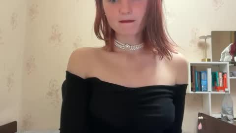 Oktavia7777 online show from 04-29-26, 07:42