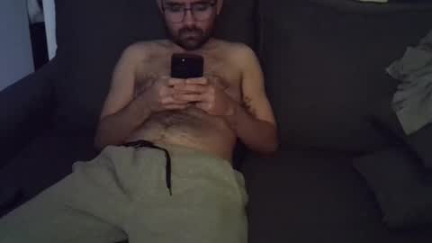 Snapshot of olavioneto chatting on 11-01-25, 12:45 hairyBRboy online show from 11-01-25, 12:45