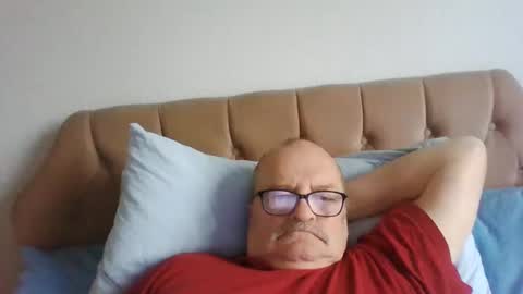 Snapshot of old_fkr chatting on 12-23-24, 10:32 old_fkr online show from 12-23-24, 10:32