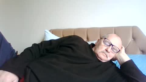 Snapshot of old_fkr chatting on 12-30-24, 01:58 old_fkr online show from 12-30-24, 01:58